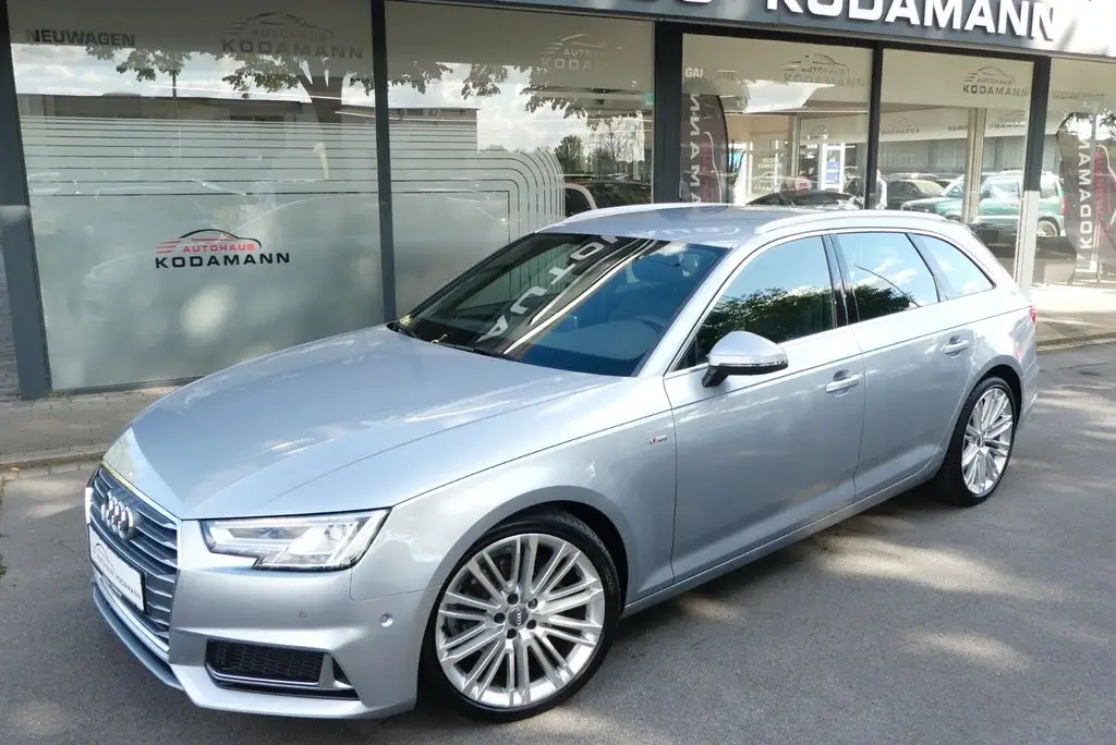 Photo 1 : Audi A4 2019 Petrol