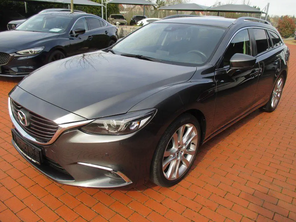 Photo 1 : Mazda 6 2017 Petrol