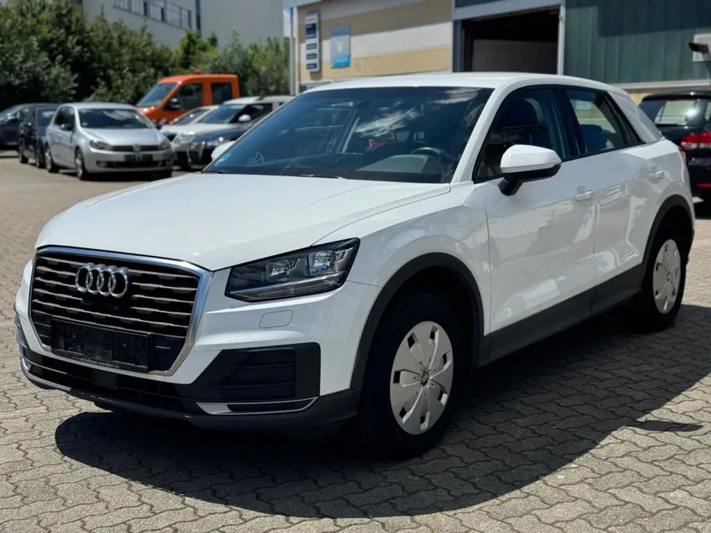 Photo 1 : Audi Q2 2020 Petrol