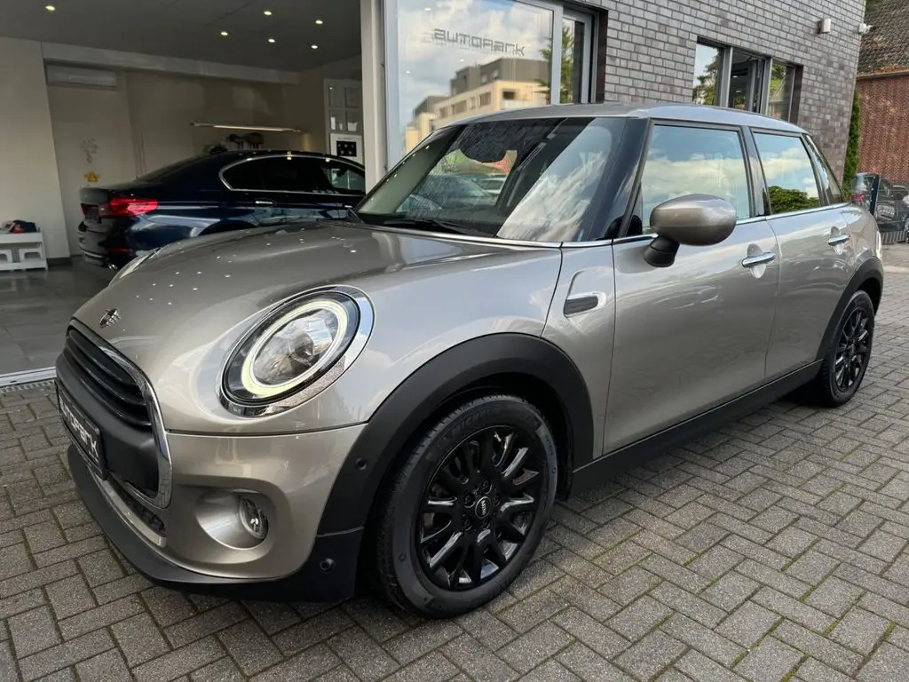 Photo 1 : Mini One 2019 Petrol