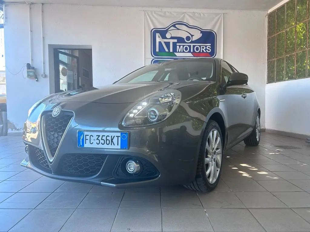 Photo 1 : Alfa Romeo Giulietta 2015 Diesel