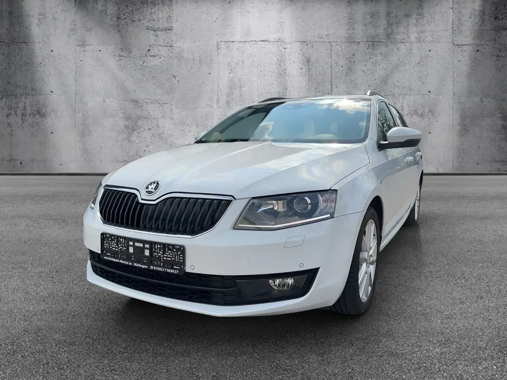 Photo 1 : Skoda Octavia 2015 Petrol