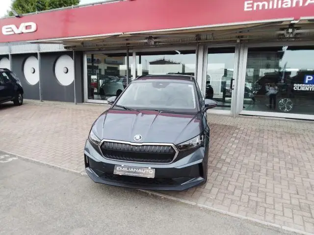 Photo 1 : Skoda Enyaq 2021 Non renseigné