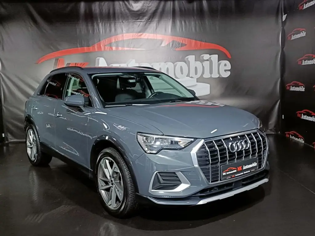 Photo 1 : Audi Q3 2020 Petrol