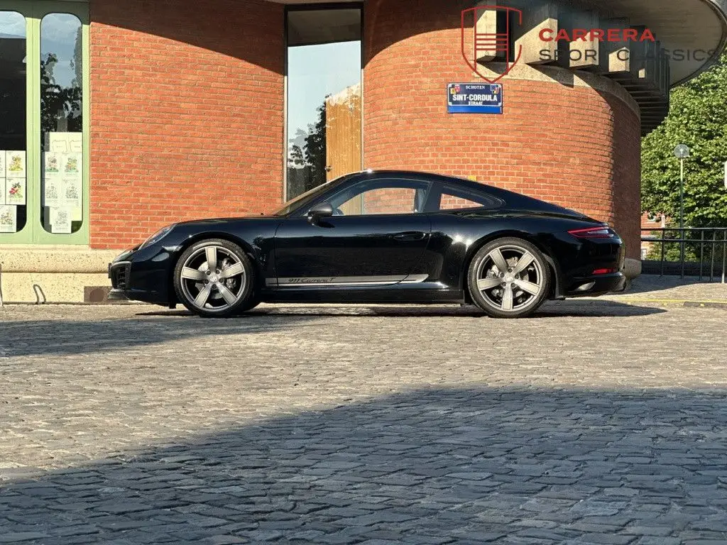 Photo 1 : Porsche 991 2018 Petrol