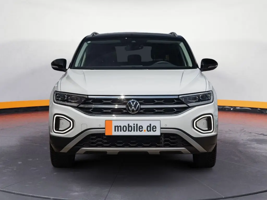 Photo 1 : Volkswagen T-roc 2023 Essence