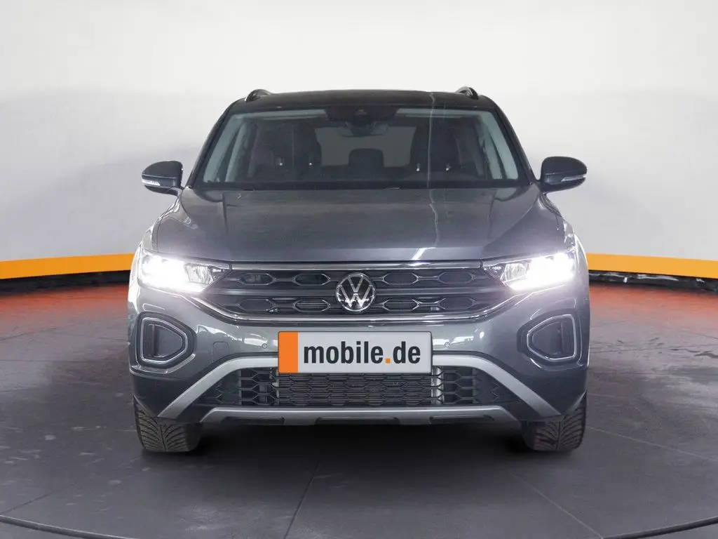 Photo 1 : Volkswagen T-roc 2023 Essence