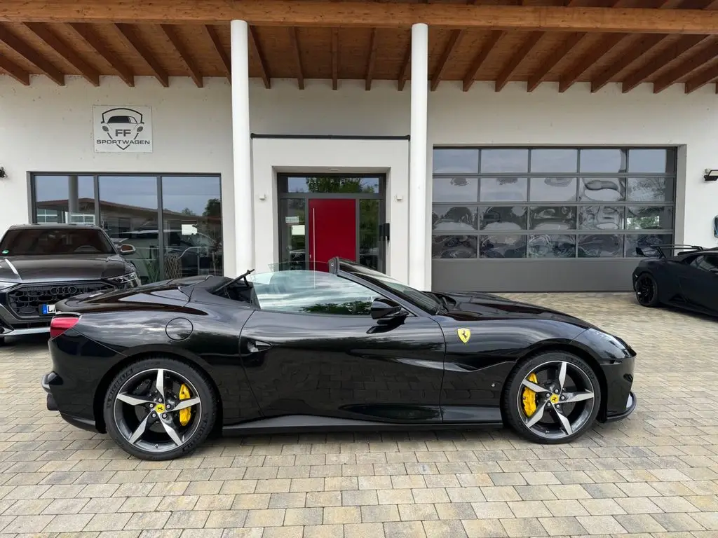 Photo 1 : Ferrari Portofino 2023 Petrol