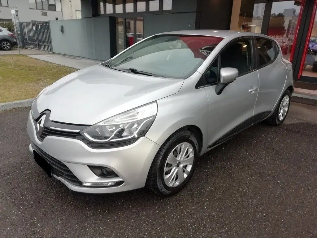 Photo 1 : Renault Clio 2017 GPL