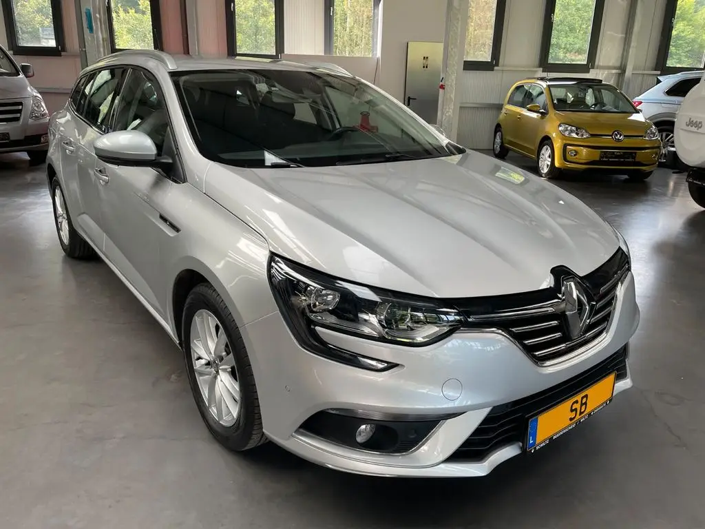 Photo 1 : Renault Megane 2020 Petrol