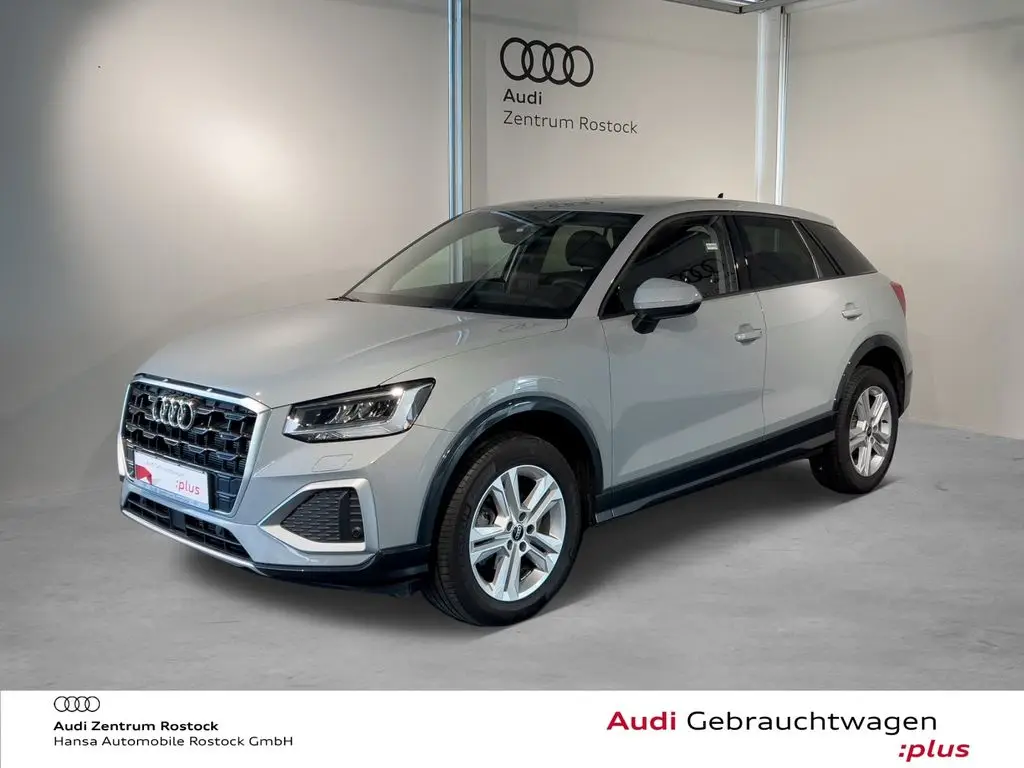 Photo 1 : Audi Q2 2023 Essence