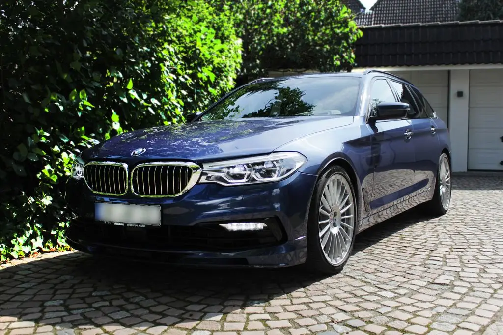 Photo 1 : Alpina B5 2018 Essence