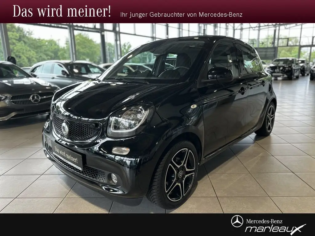 Photo 1 : Smart Forfour 2019 Petrol