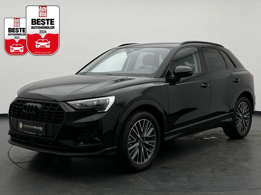 Photo 1 : Audi Q3 2024 Essence