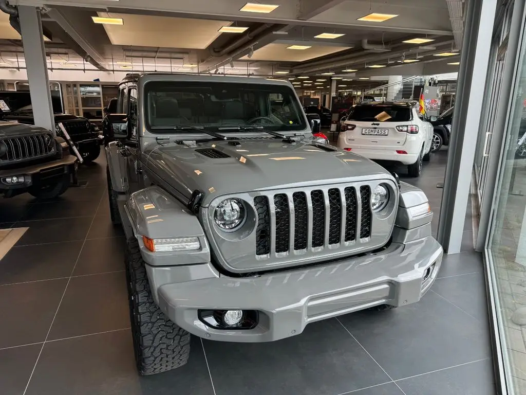 Photo 1 : Jeep Wrangler 2023 Hybrid