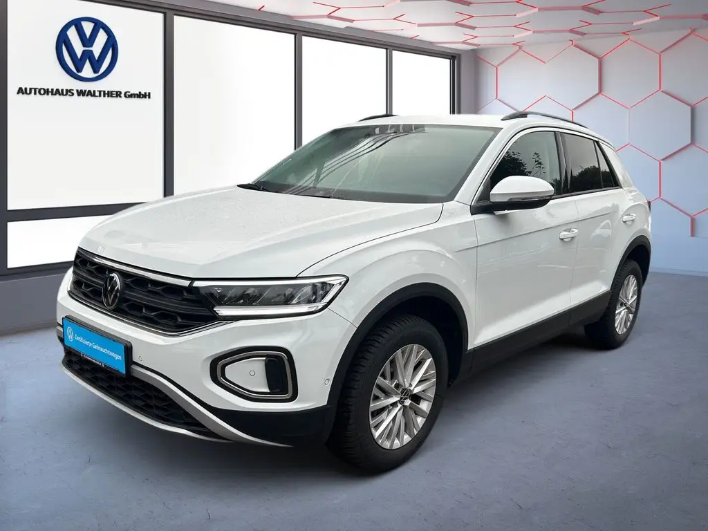 Photo 1 : Volkswagen T-roc 2023 Petrol