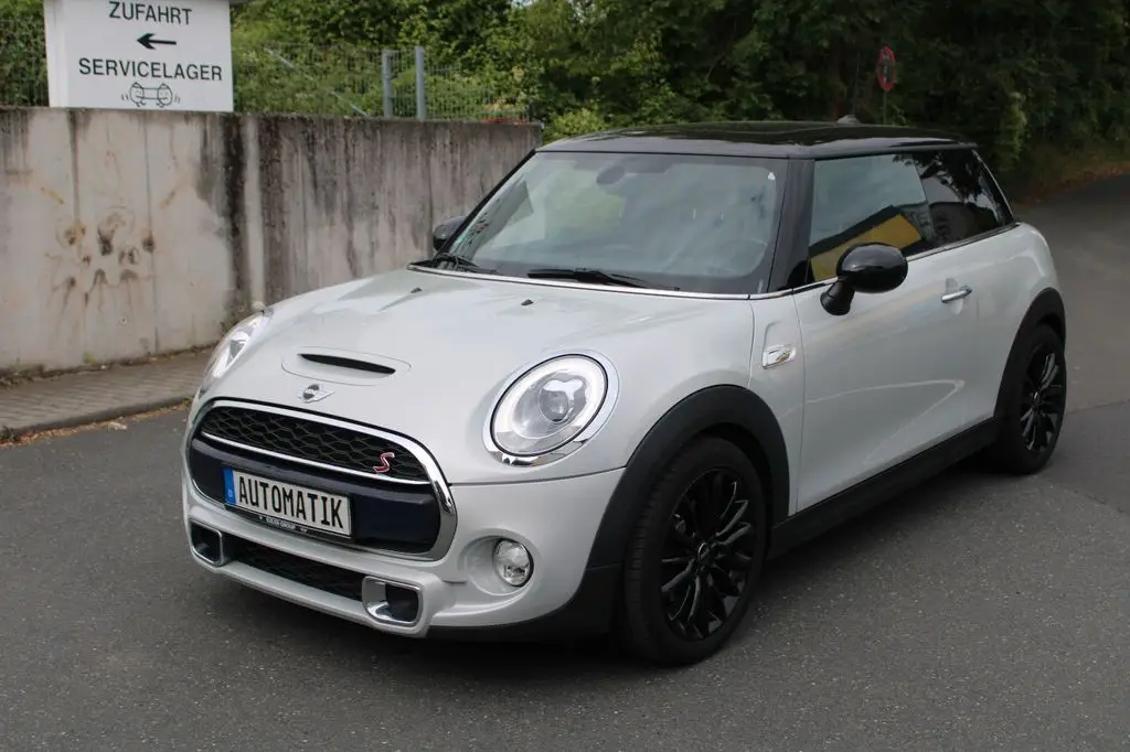 Photo 1 : Mini Cooper 2017 Petrol