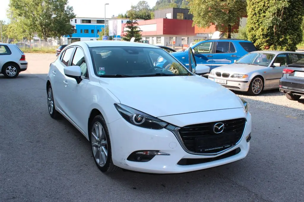 Photo 1 : Mazda 3 2018 Essence