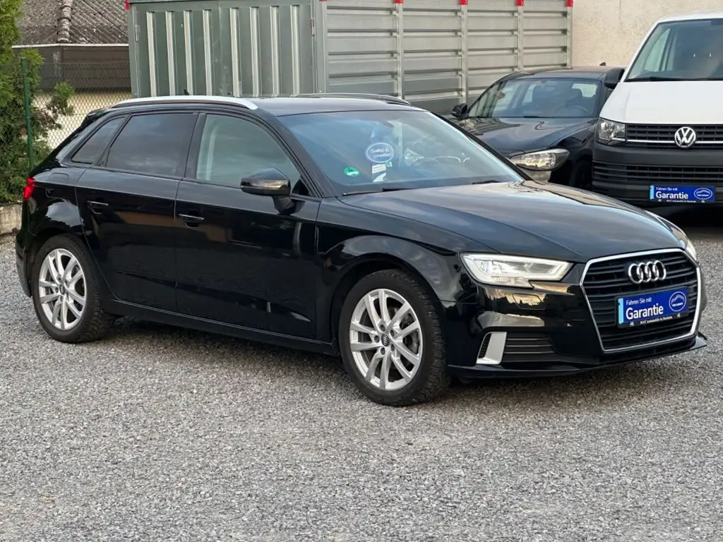 Photo 1 : Audi A3 2019 Petrol