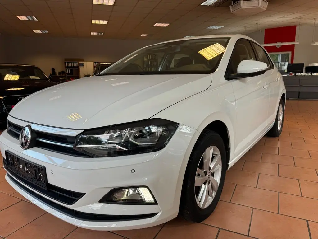 Photo 1 : Volkswagen Polo 2019 Essence