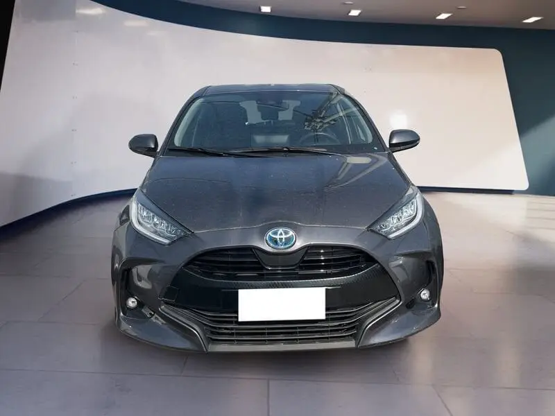 Photo 1 : Toyota Yaris 2021 Hybrid