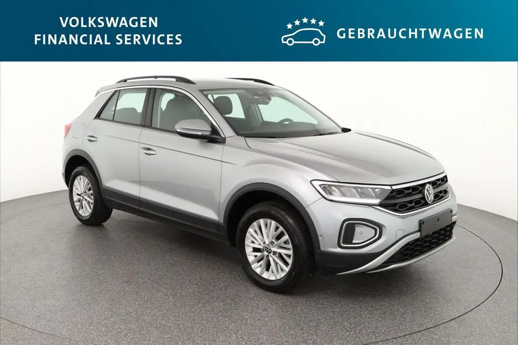 Photo 1 : Volkswagen T-roc 2023 Essence