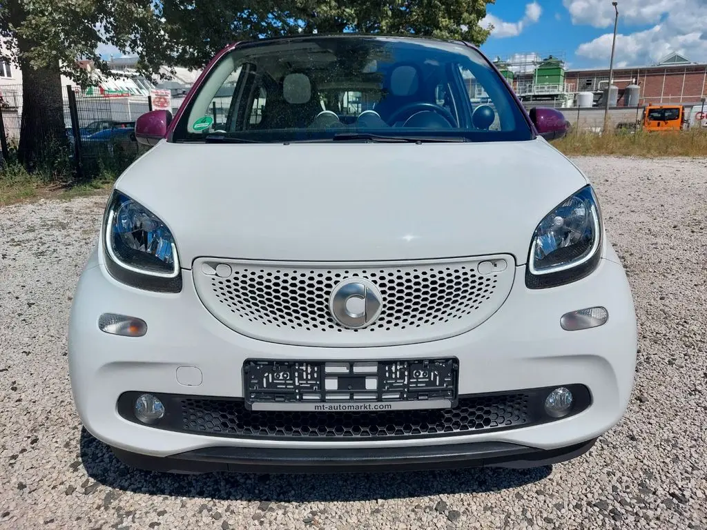 Photo 1 : Smart Forfour 2015 Essence