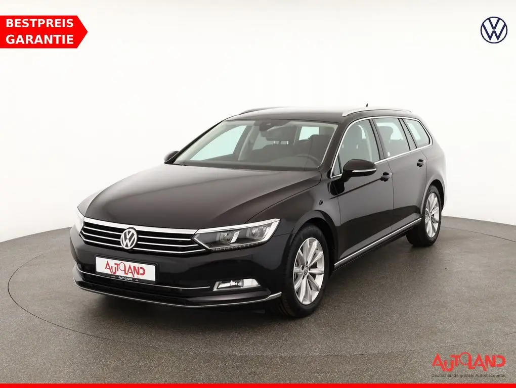 Photo 1 : Volkswagen Passat 2018 Petrol