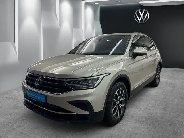 Photo 1 : Volkswagen Tiguan 2023 Essence