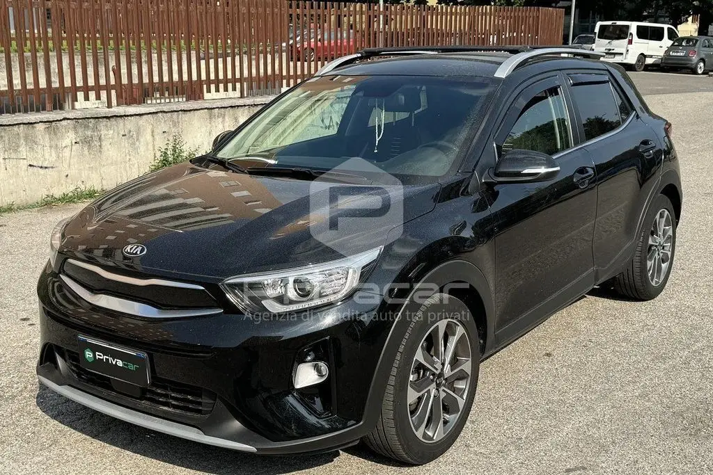 Photo 1 : Kia Stonic 2019 Essence