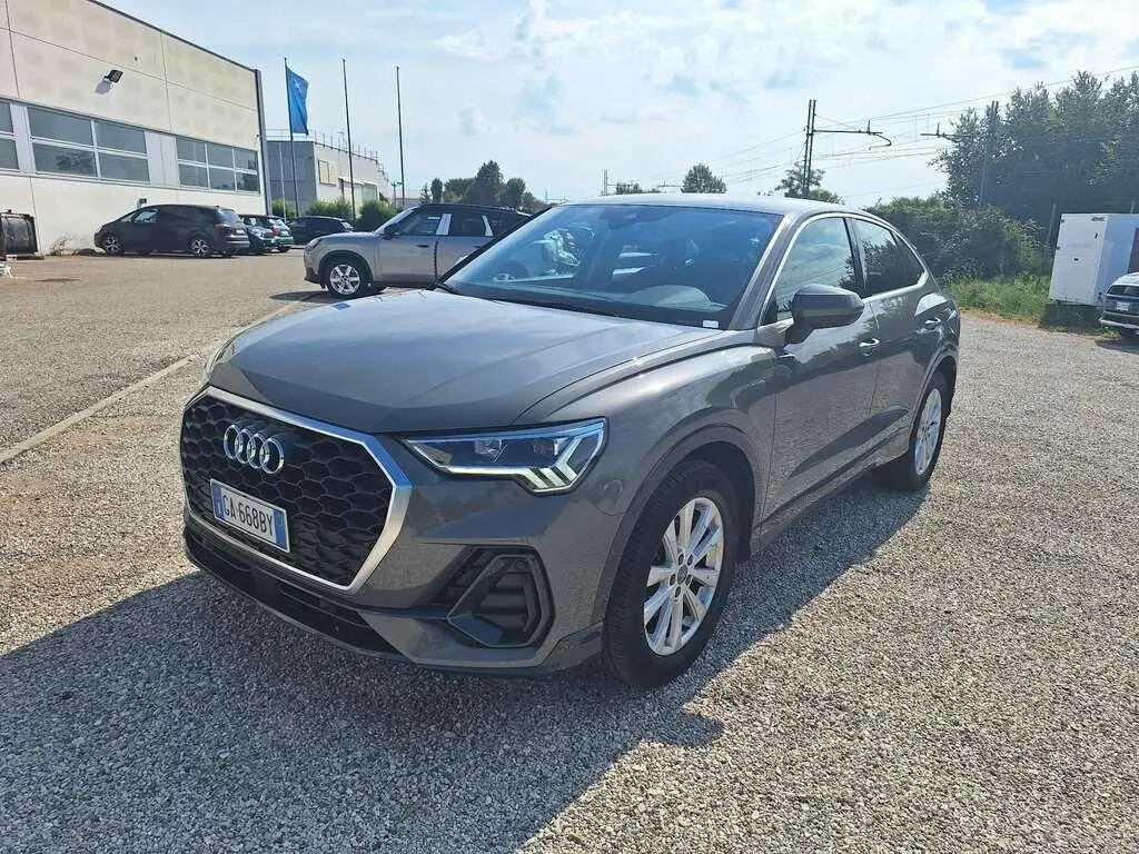 Photo 1 : Audi Q3 2020 Diesel