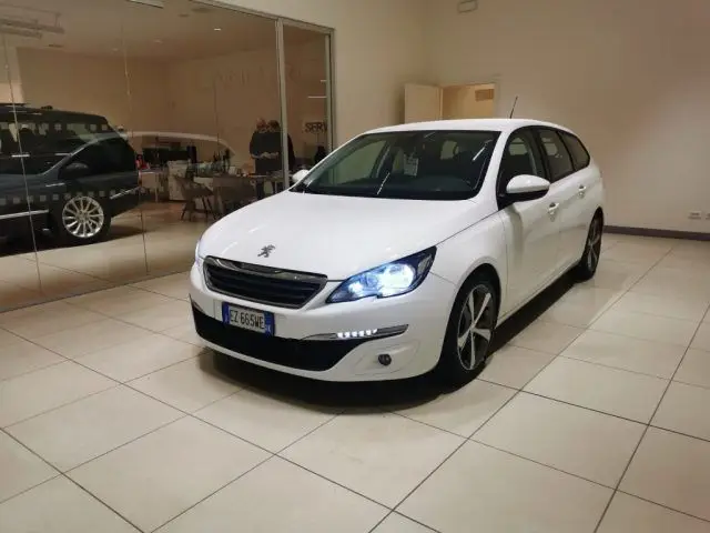 Photo 1 : Peugeot 308 2015 Diesel