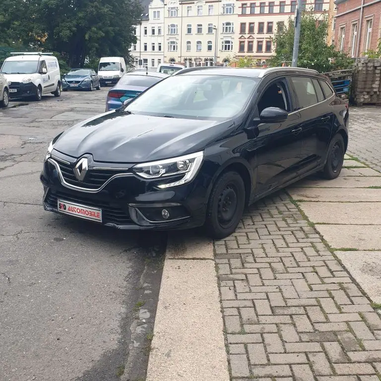 Photo 1 : Renault Megane 2017 Petrol