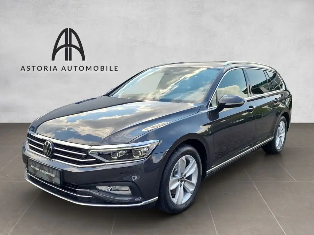 Photo 1 : Volkswagen Passat 2023 Diesel