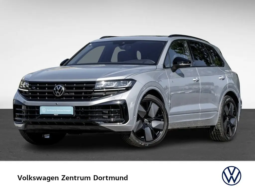 Photo 1 : Volkswagen Touareg 2024 Hybrid