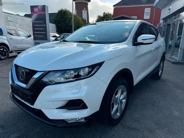 Photo 1 : Nissan Qashqai 2017 Petrol