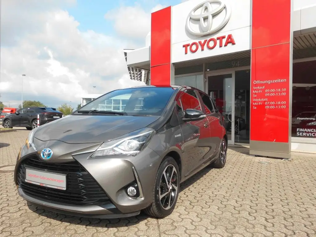 Photo 1 : Toyota Yaris 2020 Hybrid