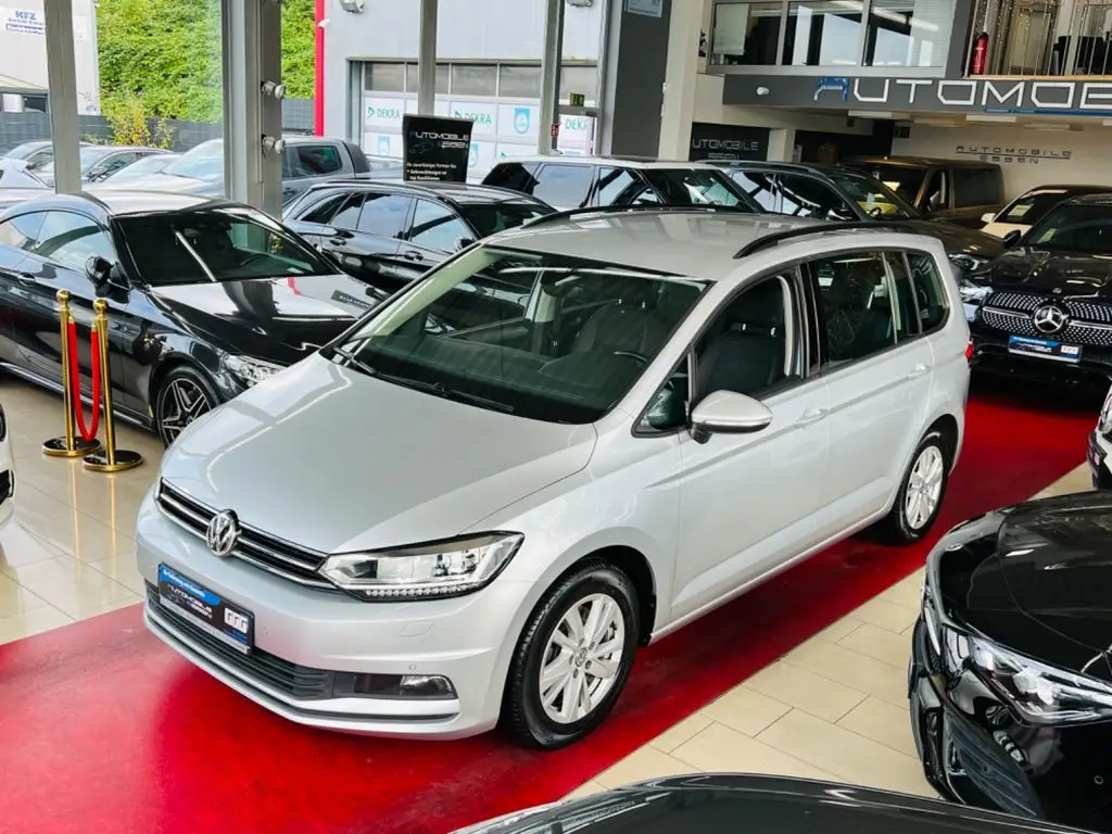 Photo 1 : Volkswagen Touran 2020 Diesel