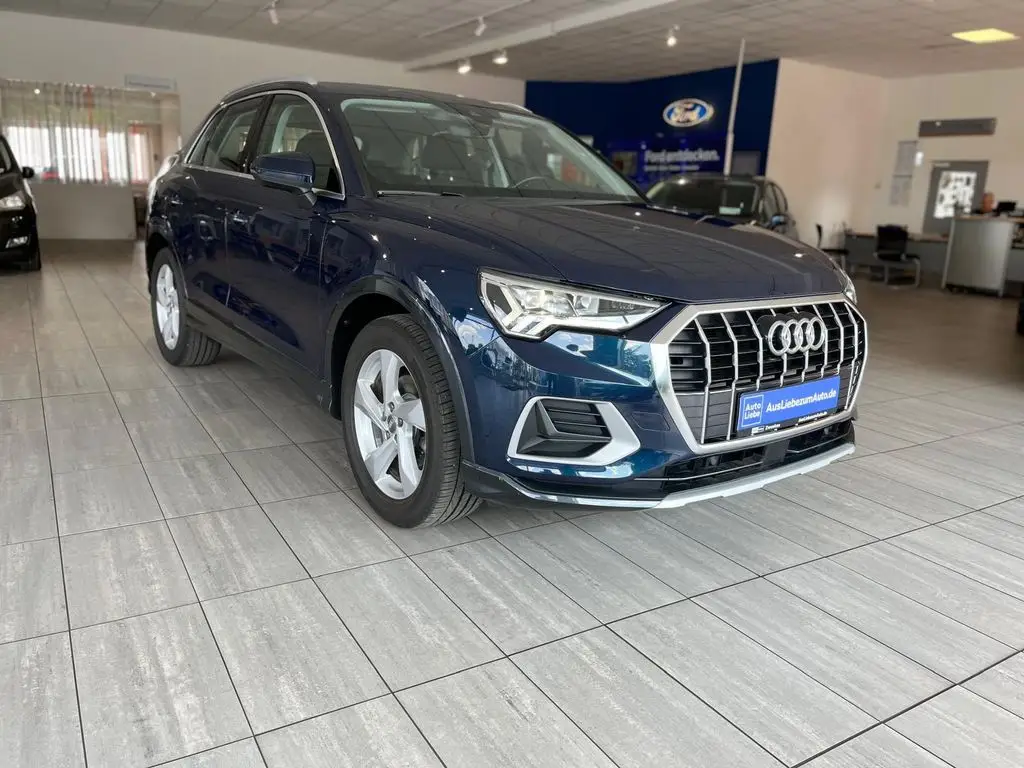 Photo 1 : Audi Q3 2019 Essence