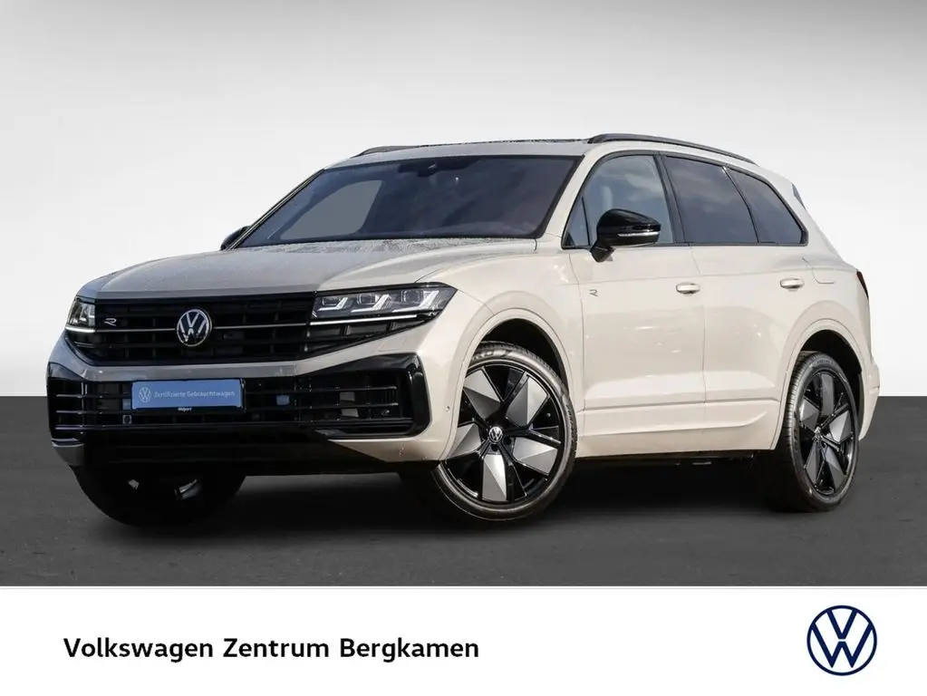 Photo 1 : Volkswagen Touareg 2023 Hybrid