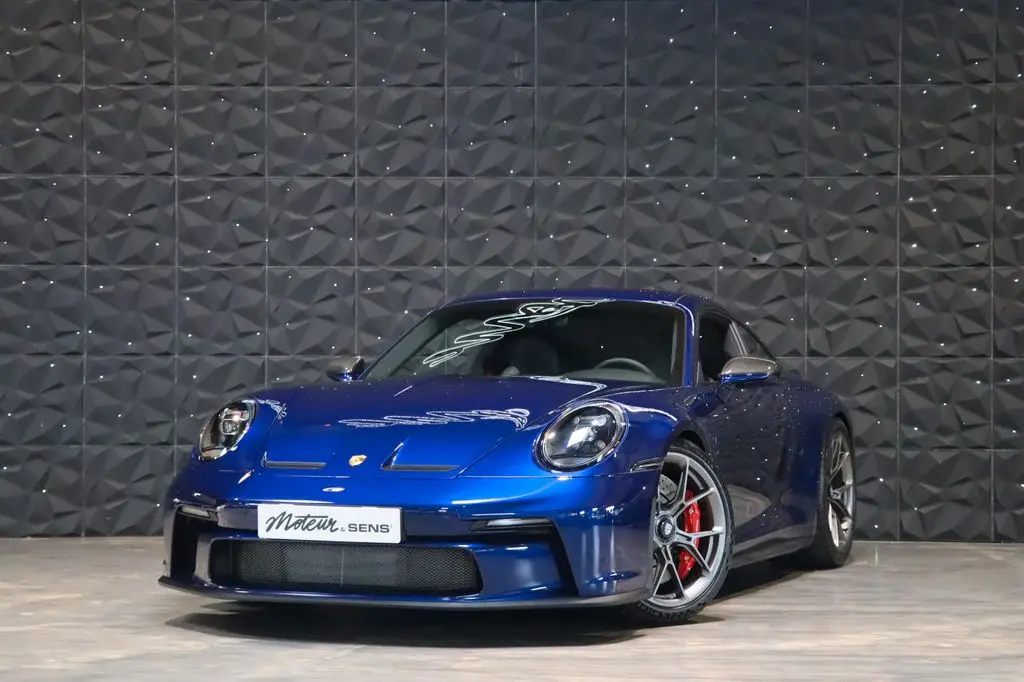 Photo 1 : Porsche 992 2024 Essence