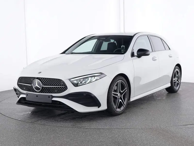 Photo 1 : Mercedes-benz Classe A 2023 Essence