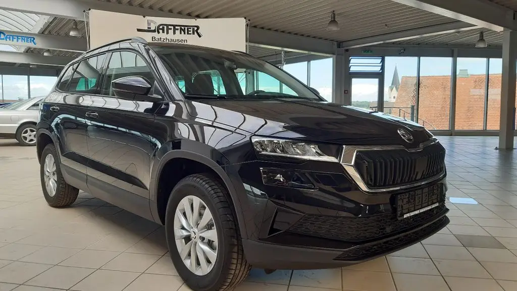 Photo 1 : Skoda Karoq 2023 Essence