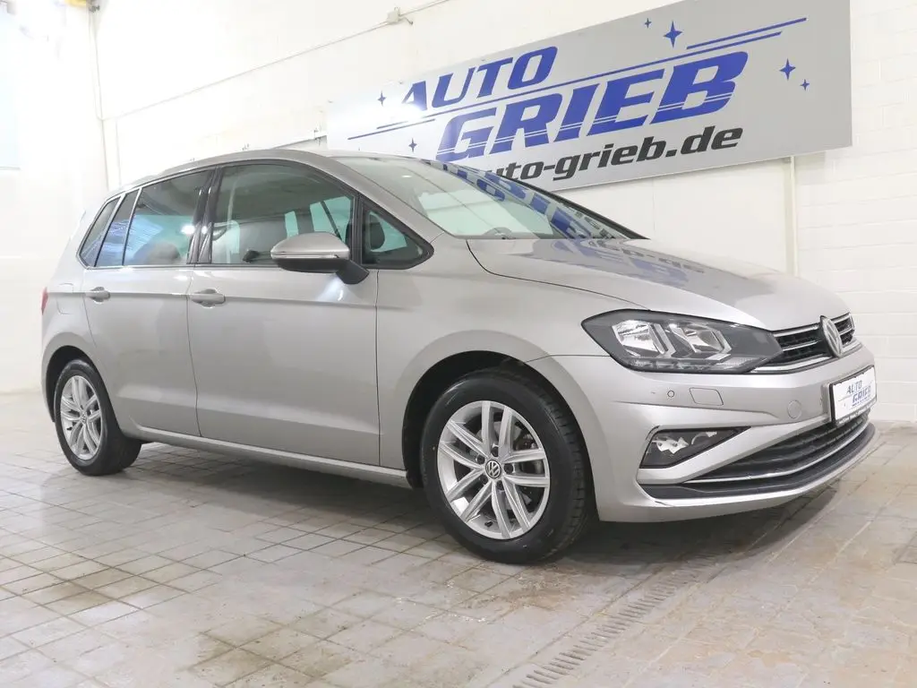 Photo 1 : Volkswagen Golf 2018 Essence