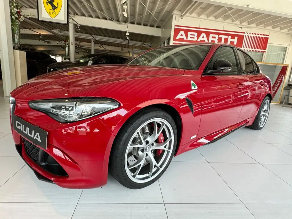 Photo 1 : Alfa Romeo Giulia 2022 Petrol