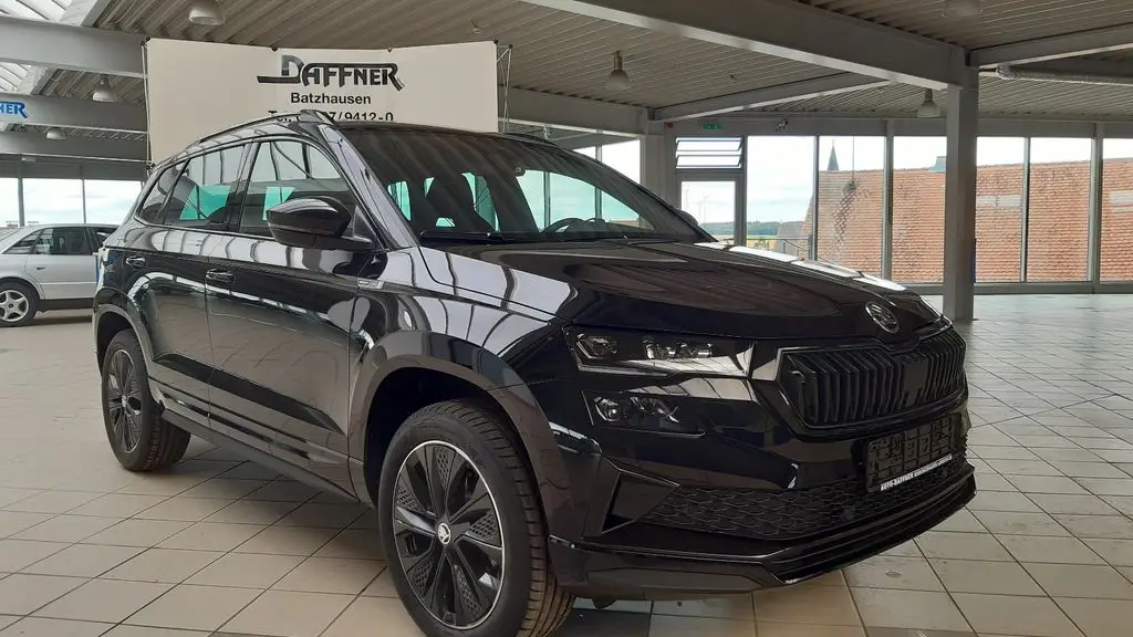 Photo 1 : Skoda Karoq 2023 Essence