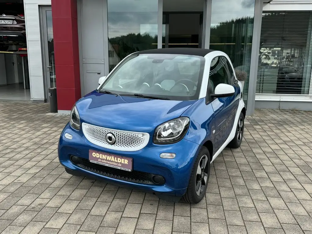 Photo 1 : Smart Fortwo 2019 Petrol