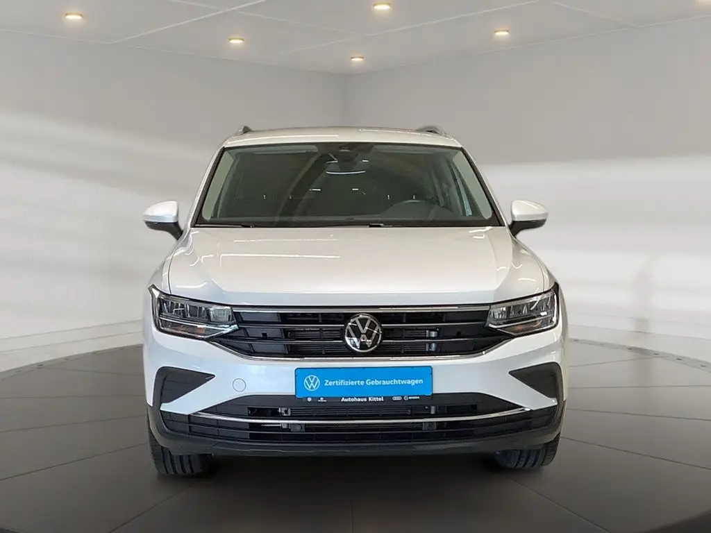 Photo 1 : Volkswagen Tiguan 2023 Petrol