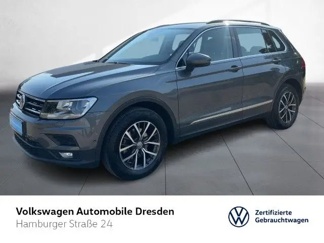 Photo 1 : Volkswagen Tiguan 2020 Essence