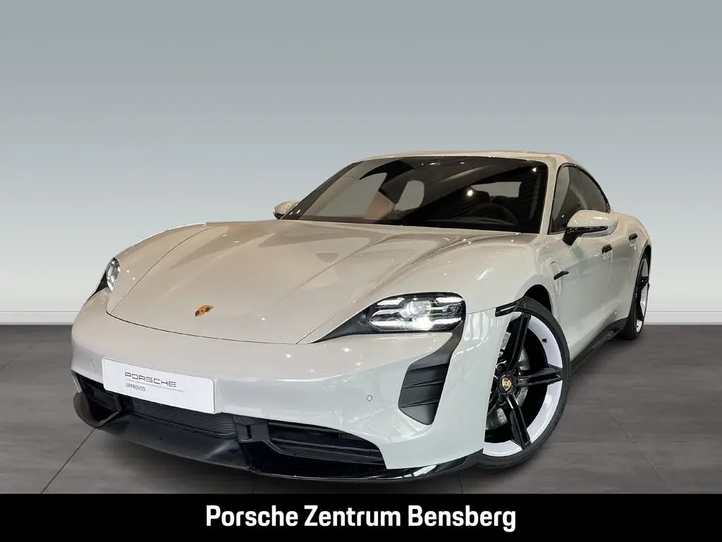 Photo 1 : Porsche Taycan 2022 Non renseigné